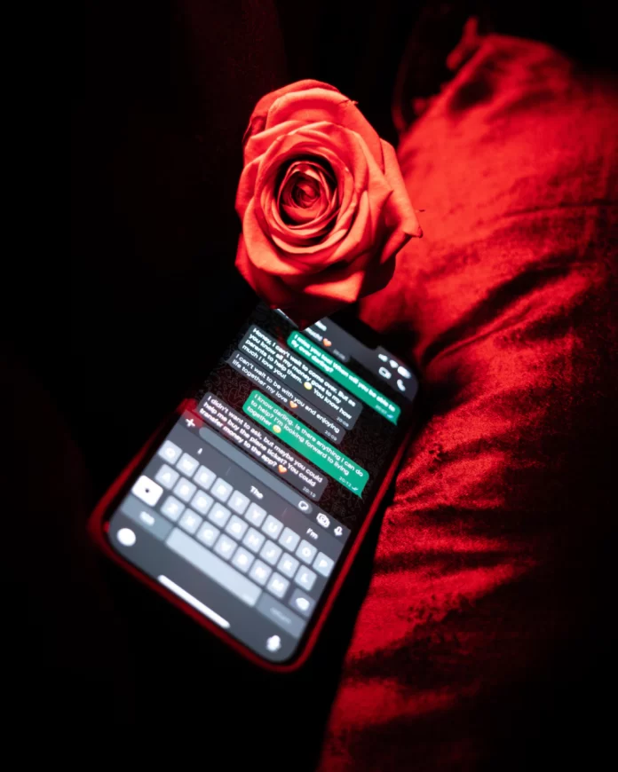 Instagram_Facebook Feed - Romance Scams